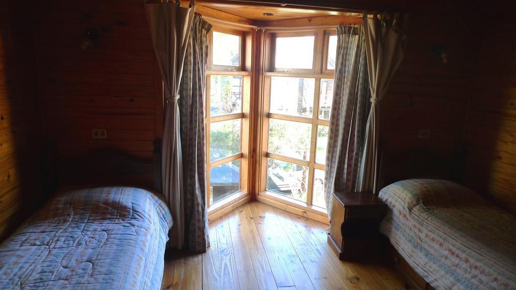 Cabanas Raimapu Вила ла Ангостура Стая снимка